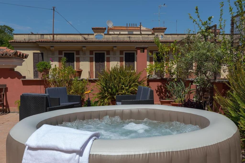 Penthouse With Jacuzzi On Private Terrace In Trastevere Řím Exteriér fotografie