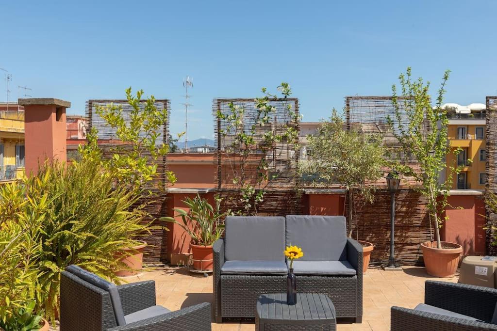 Penthouse With Jacuzzi On Private Terrace In Trastevere Řím Exteriér fotografie